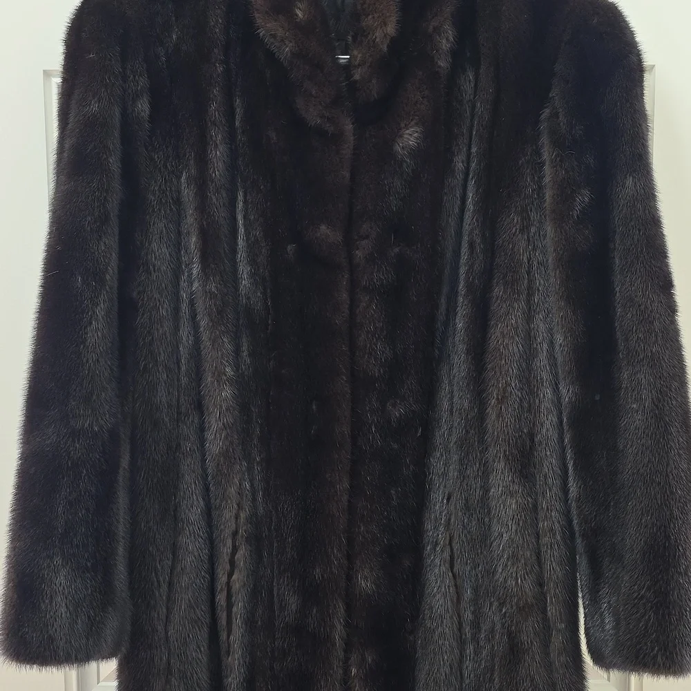 Antonovich Black/Dark Brown Full Length Mink Coat.  Size Medium - Picture 3 of 14
